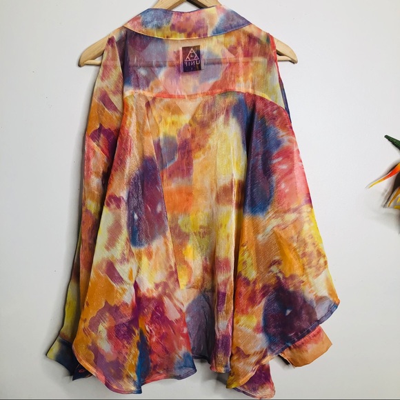 UNIF watercolor cold shoulder button up top - Picture 9 of 11